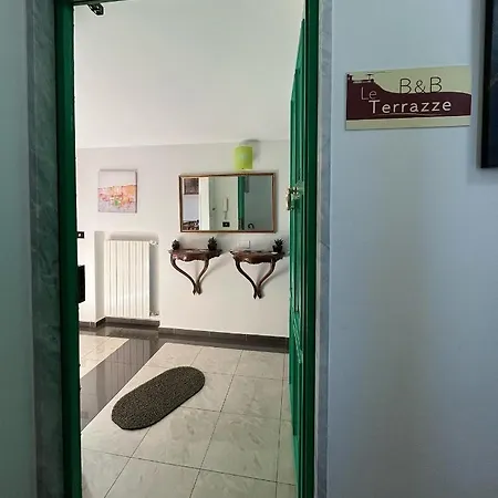 Le Terrazze 住宿加早餐酒店 克罗托内